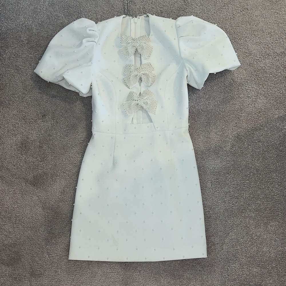 Rebecca Vallance White bow Mini Dress Puff Sleeves pearls bride size 2, 4 stains - Picture 2 of 16